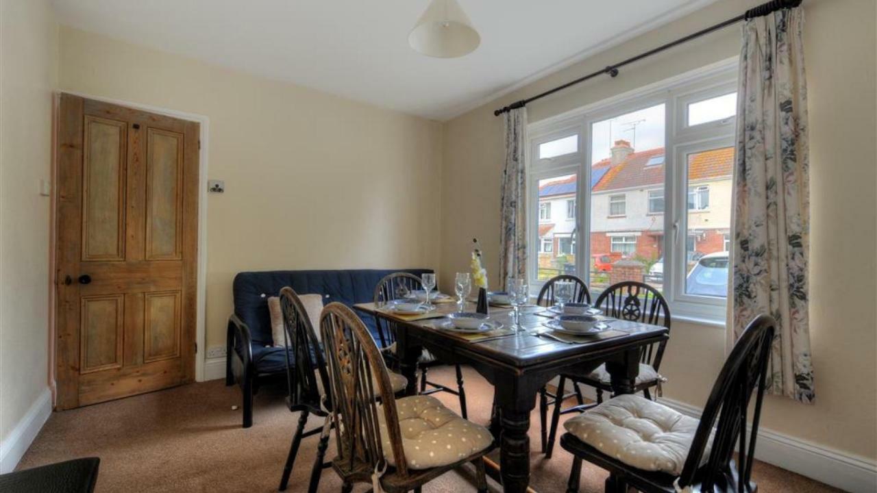 23 Lym Close ライム・レジス エクステリア 写真